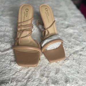 Olivia Fargiano lace up heels